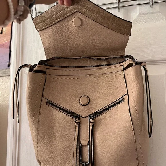 Authentic Botkier soft Tan leather convertible Backpack/ cross body / hand bag - Picture 4 of 15